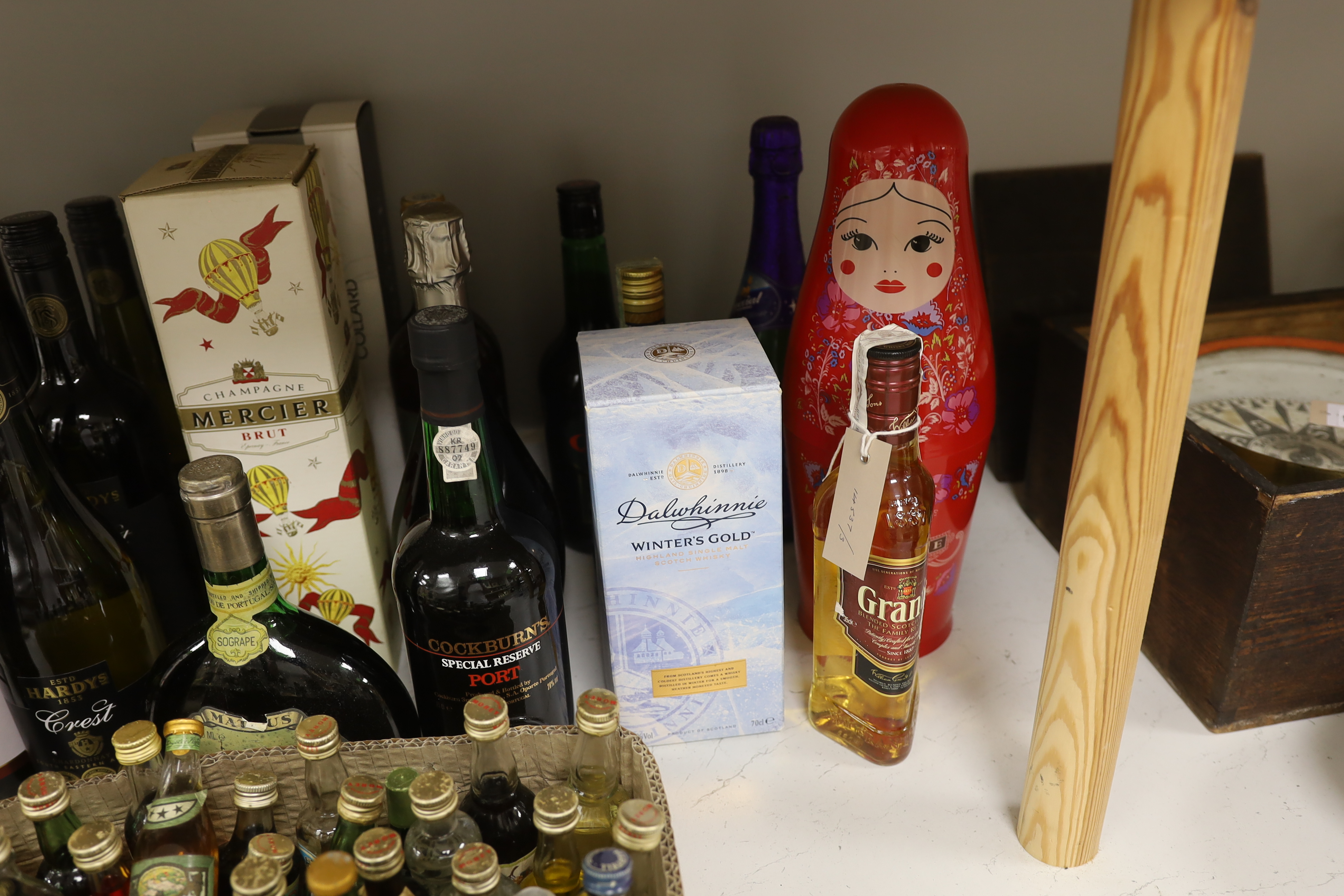 A mixed collections of wines, champagne and spirits, also to include miniatures